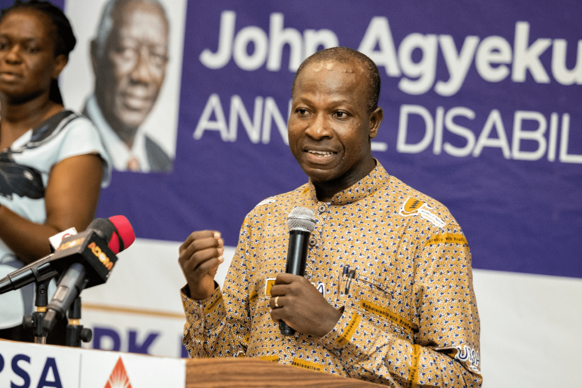 Lecturer Accuses AG of Double Standards on OSP