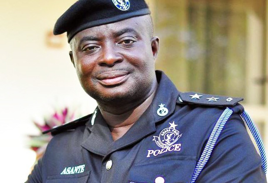 Police foil bribe attempt seize over $1m fake currency