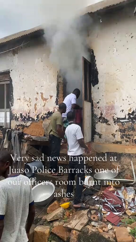 Fire Engulfs Juaso Police Barracks, Residents and Officers Battle Flames
