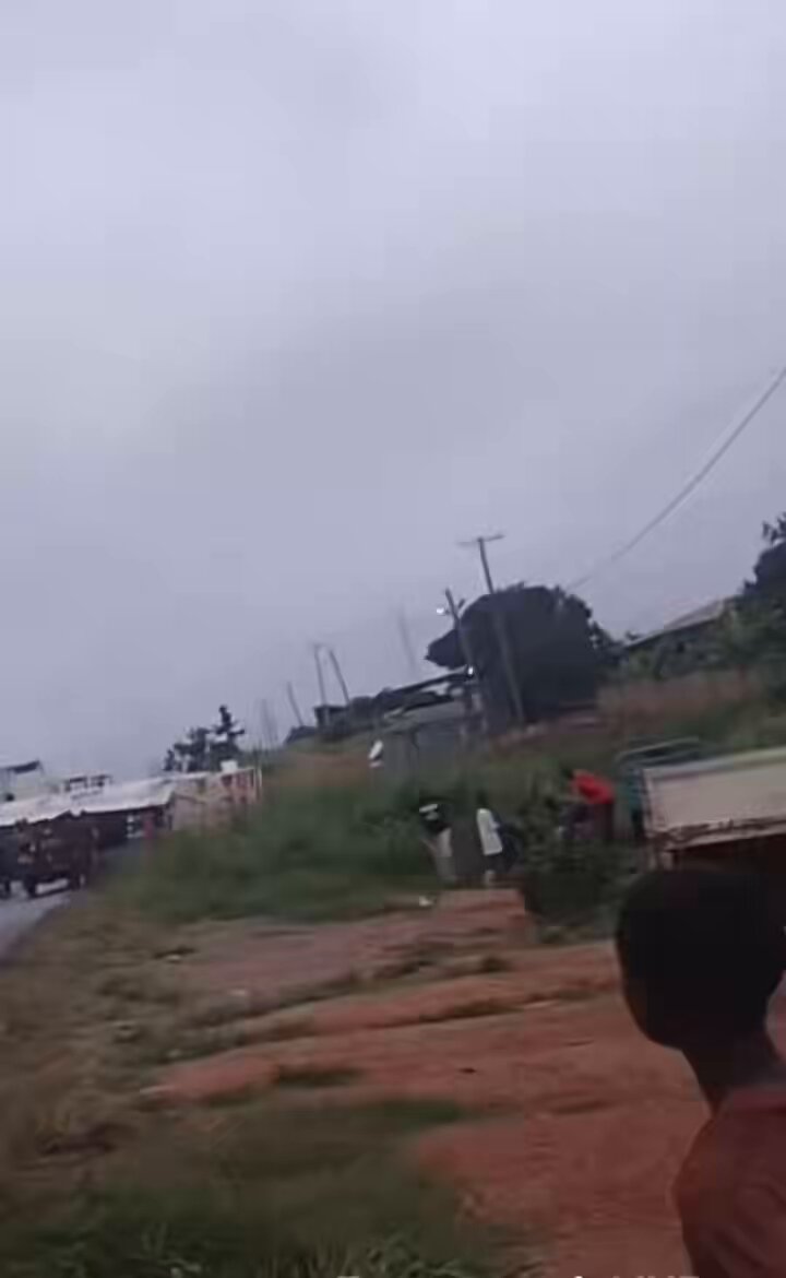 Fuel Siphoning Erupts After Tanker Overturns on Accra-Kumasi Highway