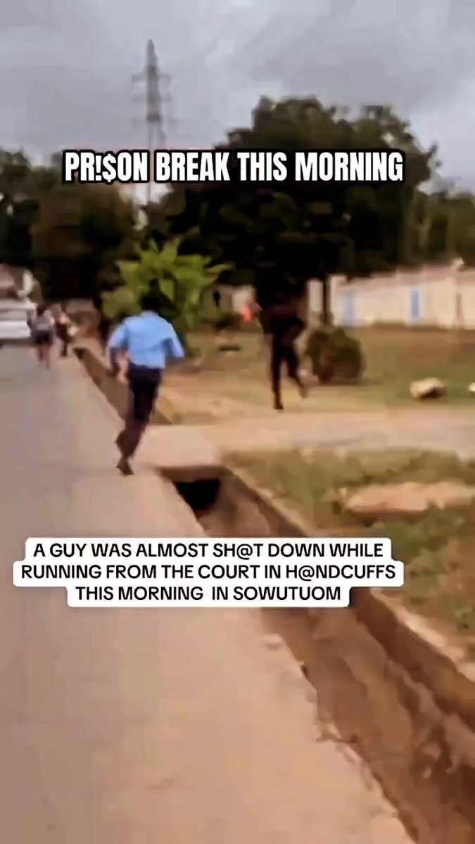 Handcuffed Suspect Flees Court, Police Draw Guns in Sowutuom