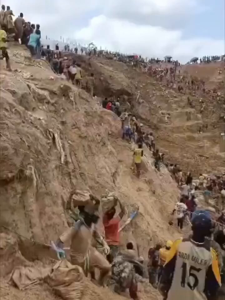 Over 100 Dead: Landslide Crushes Artisanal Gold Mine in Central African Republic