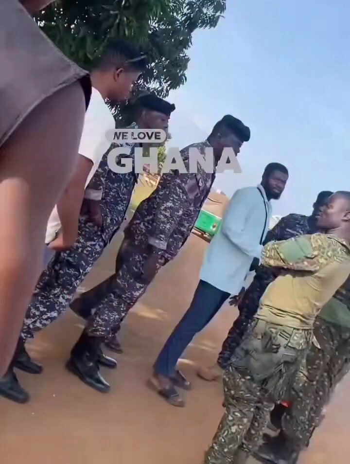 Police, Immigration Officers Clash at Wa Magazine Checkpoint
