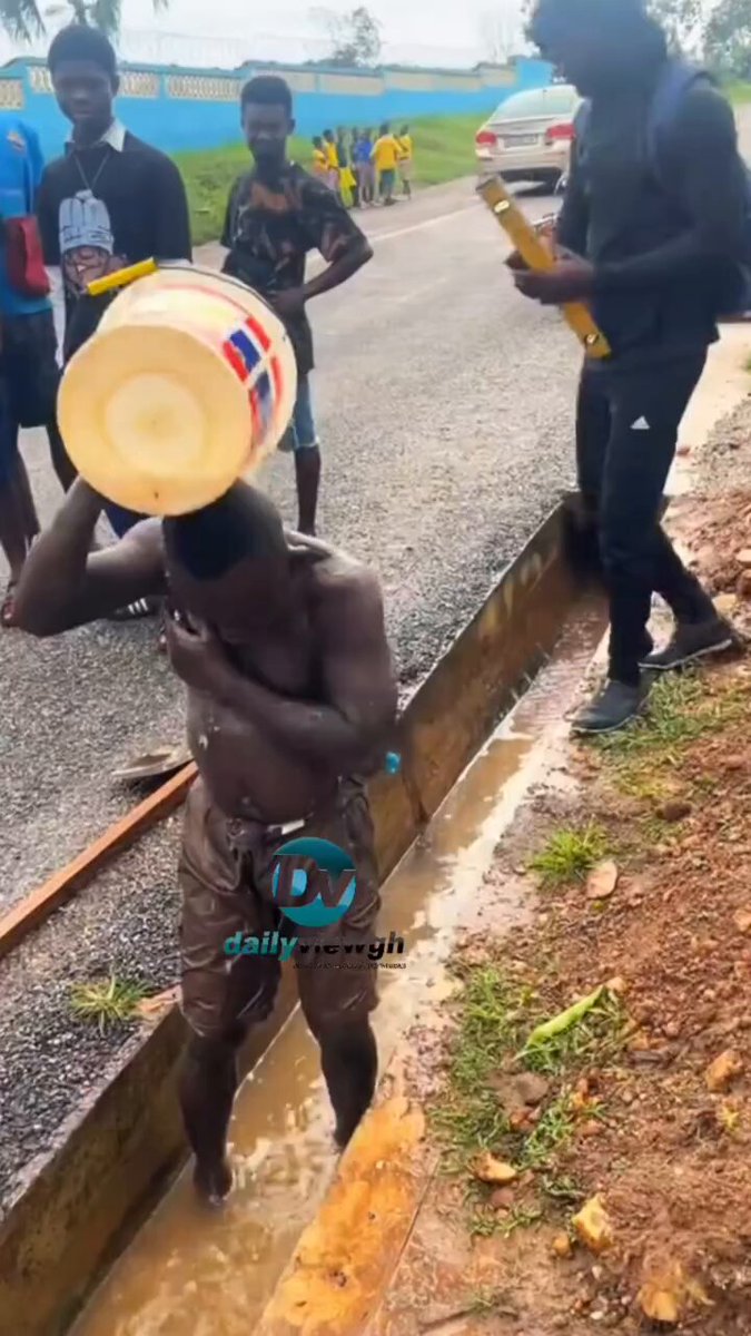 Thief Bathes in Gutter After Akim Oda Stealing Arrest