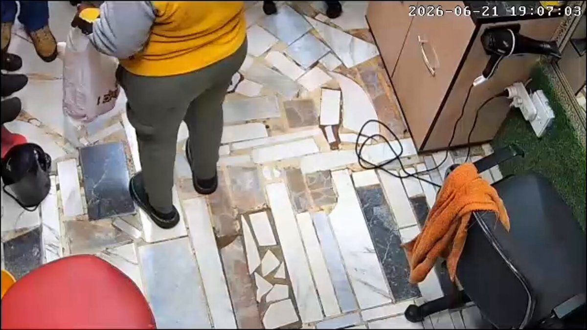 Two Armed Men Rob Ghanaian Shop Owners in South Africa